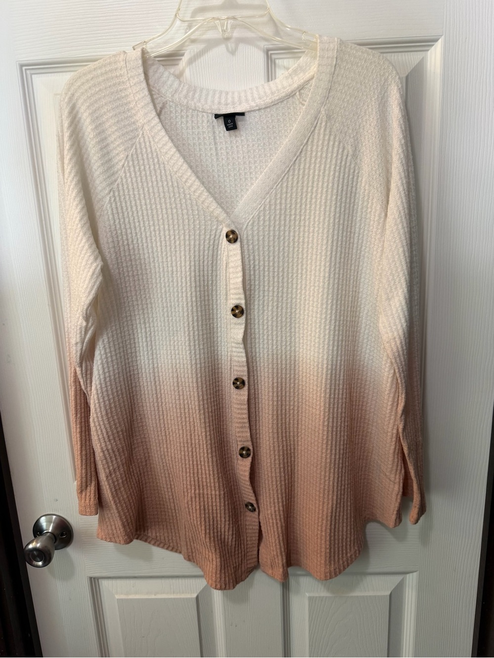 Torrid Sz 0 Ivory Waffle Knit Button Front Ombré  Dip Dye Long Sleeve Sweater